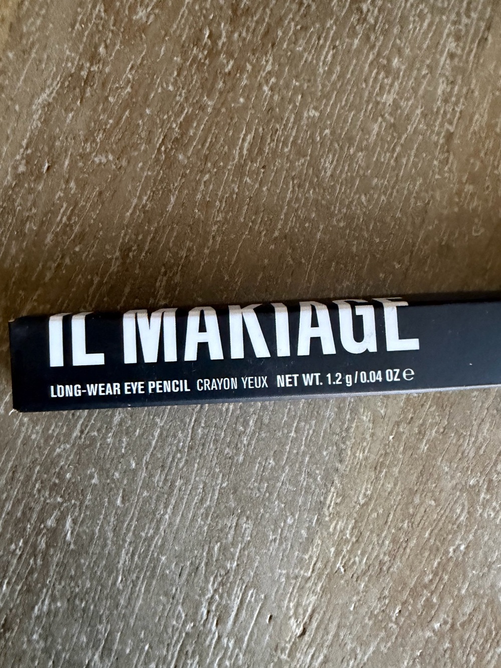 IL MAKIAGE eye liner. New in box never opened. Color Batman/ black
